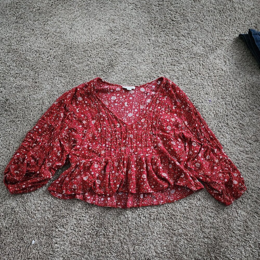 American Eagle Flowy Long Sleeve V-Neck Top